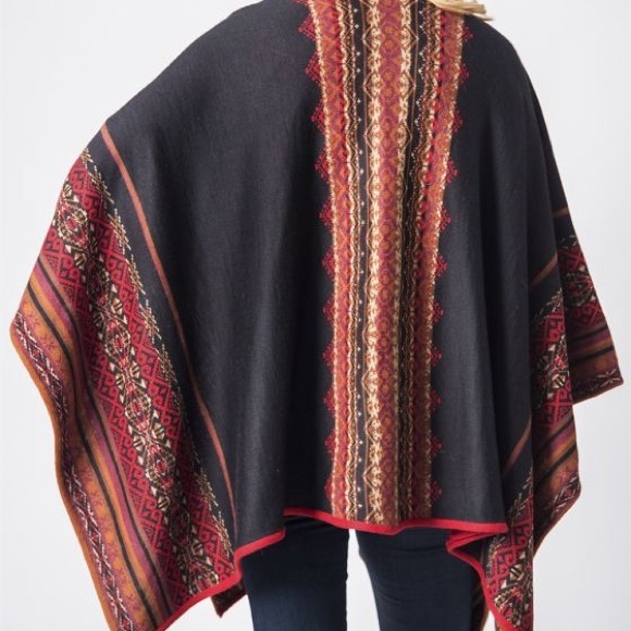 **SOLD** Stunning Reversible Alpaca Ruana *HP* - Picture 6 of 7